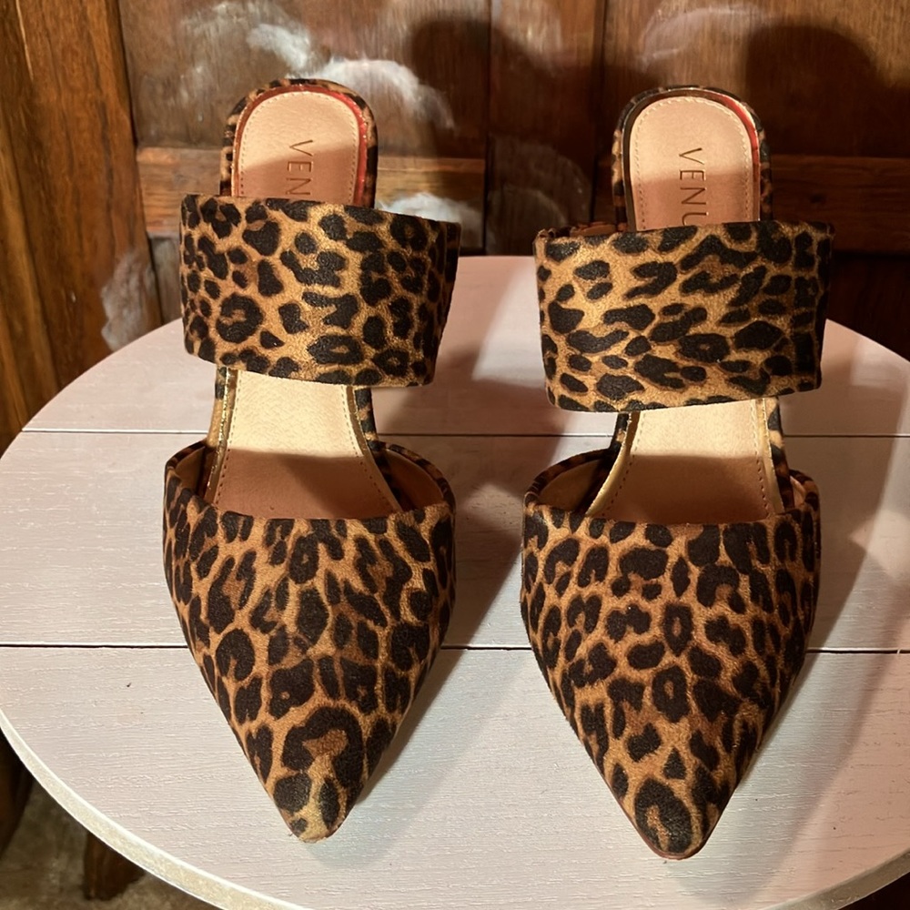 Venus Leopard Print Slides 4” Heels Size 10 - image 4